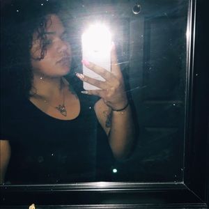 Meet your Posher, Carissa